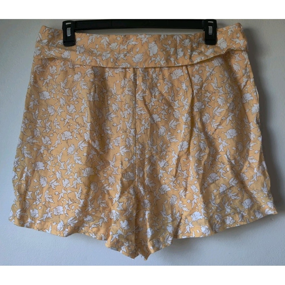 CECE Women's Meadow Monet Dandelion Tie Pocketed Paperbag Shorts Yellow Size XL - Picture 2 of 4